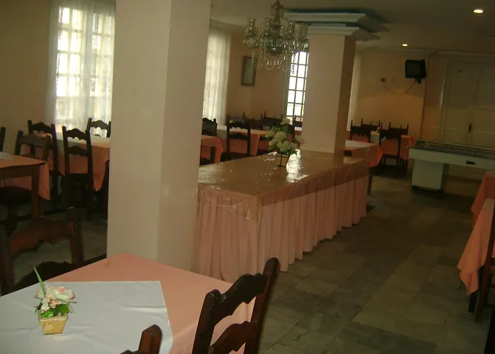 Reinales Plaza Hotel