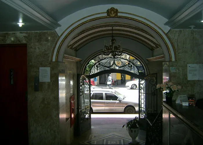 Reinales Plaza Hotel