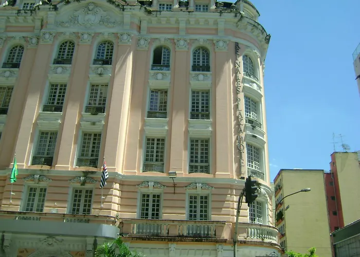 Reinales Plaza Hotel